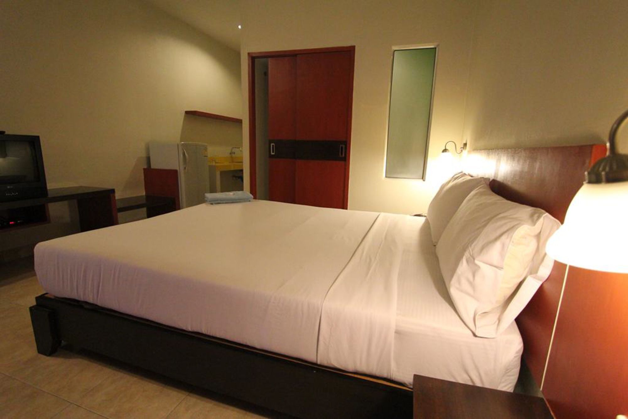 Paradise Resort Ban Nong Pla Lai Esterno foto