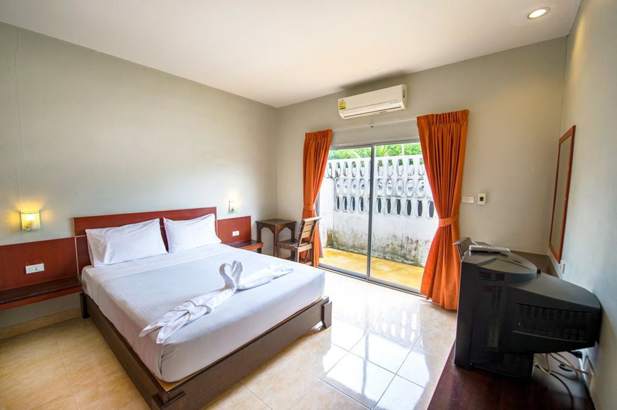 Paradise Resort Ban Nong Pla Lai Esterno foto